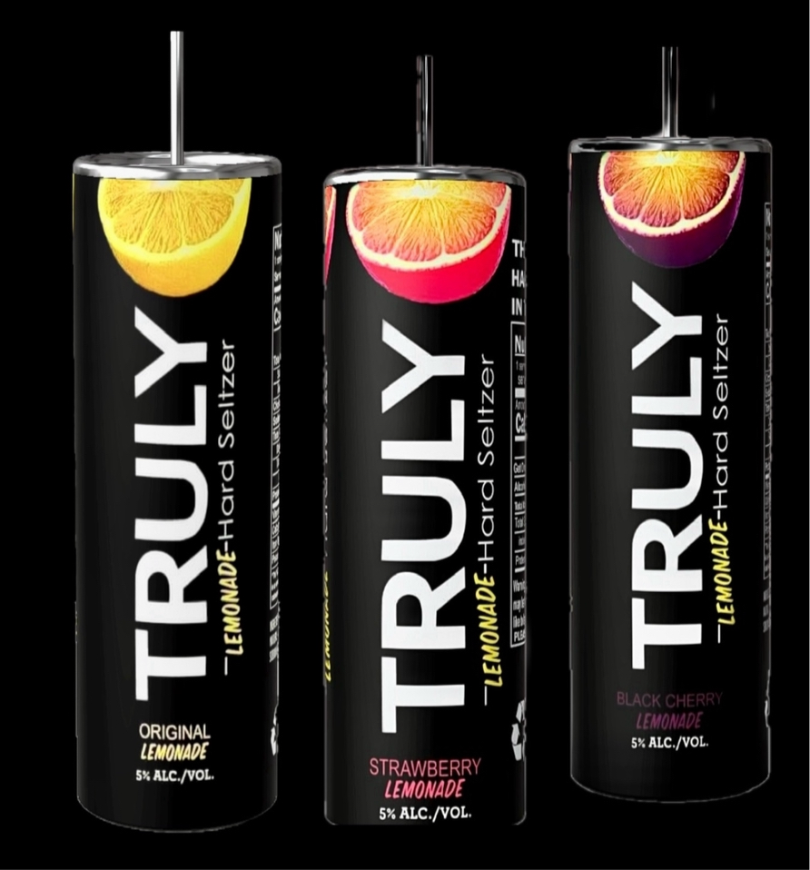 Truly Tumbler With 3D ice fruit lid topper