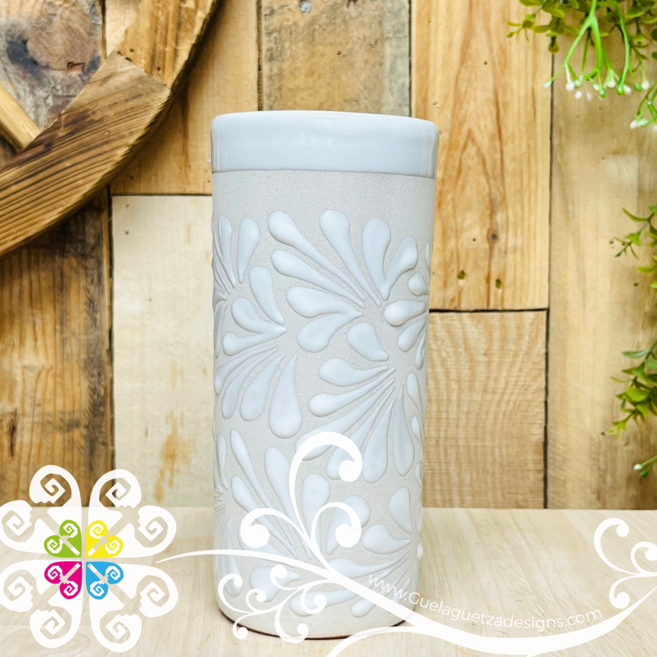 White Espiga Plumeado Cilindro Clay Vase - Florero Barro