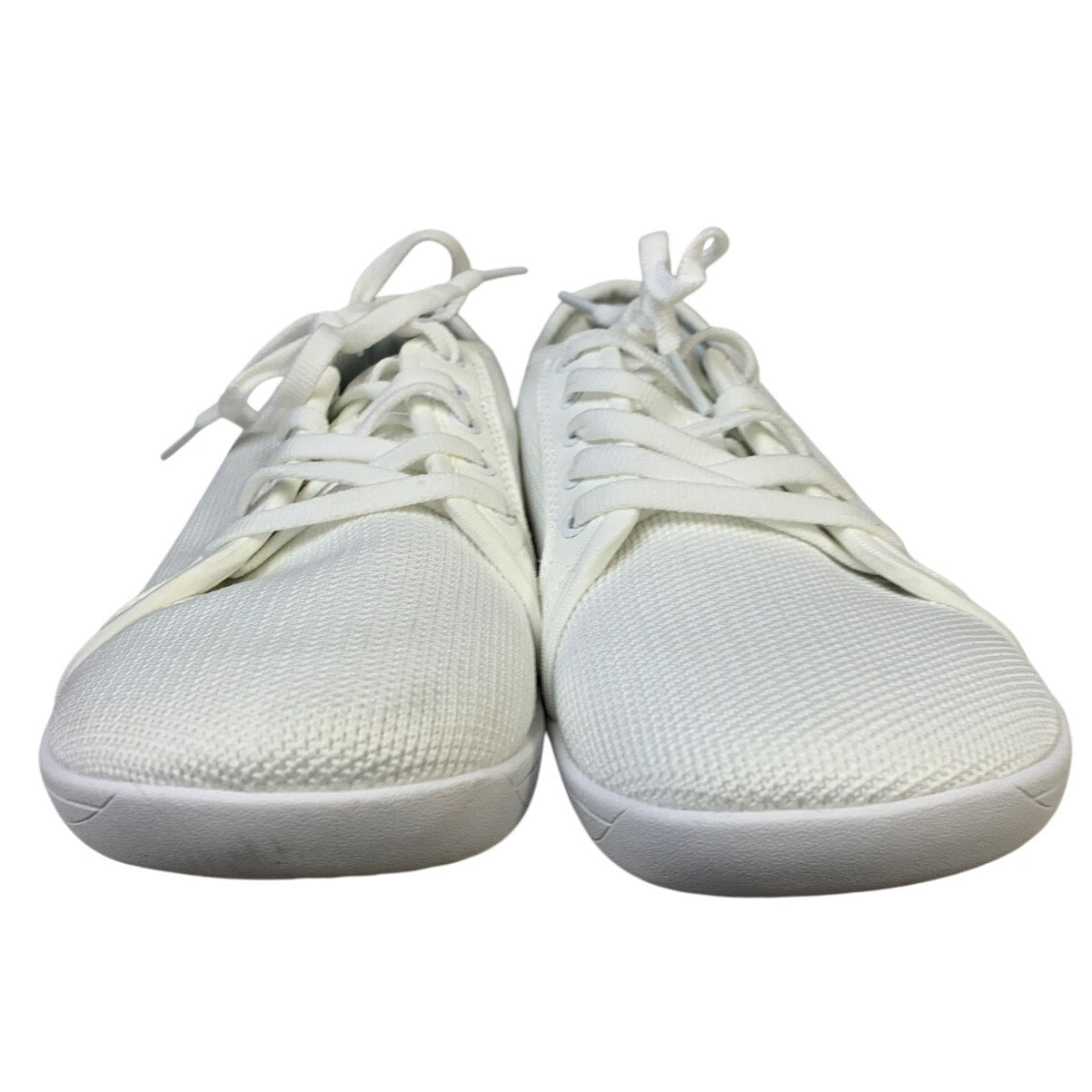 Whitin Womens Size 7 White Sneakers Lace Up Closed Round Toe Low Top Shoes
