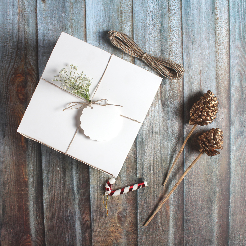 White Gift Box, Pack of 10/20-1