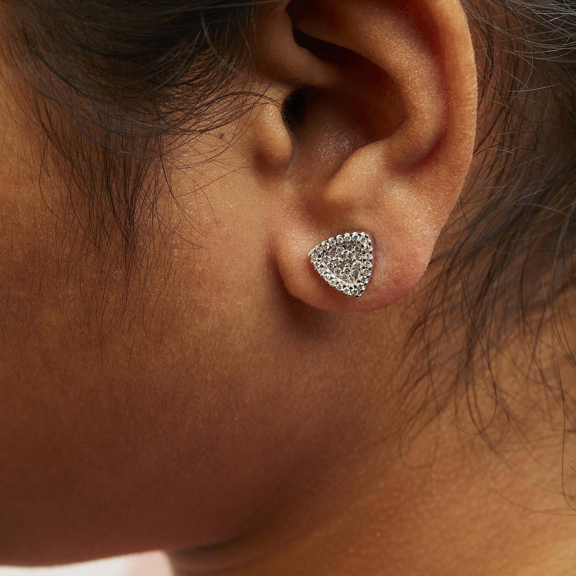 14K White Gold 1/2 cttw Trillion Shaped Diamond Stud Earrings (H-I Clarity, SI2-I1 Color)-2