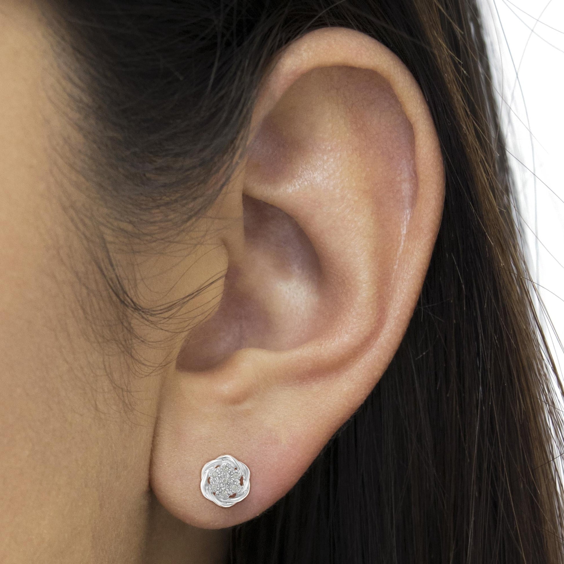 Sterling Silver Diamond Swirl Cluster Stud Earrings (1/6 cttw, I-J Color, I2-I3 Clarity)-2