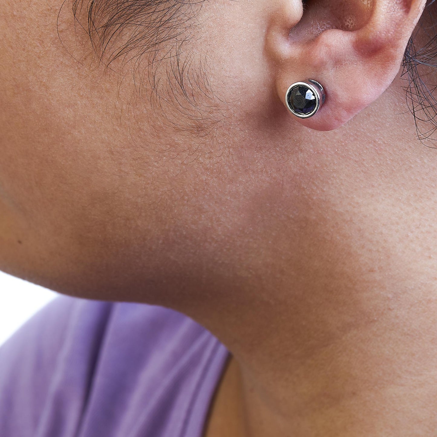 .925 Sterling Silver Round Brilliant-Cut Black Diamond Bezel-Set Stud Earrings with Screw Backs (Fancy Color-Enhanced, I2-I3 Clarity)-3