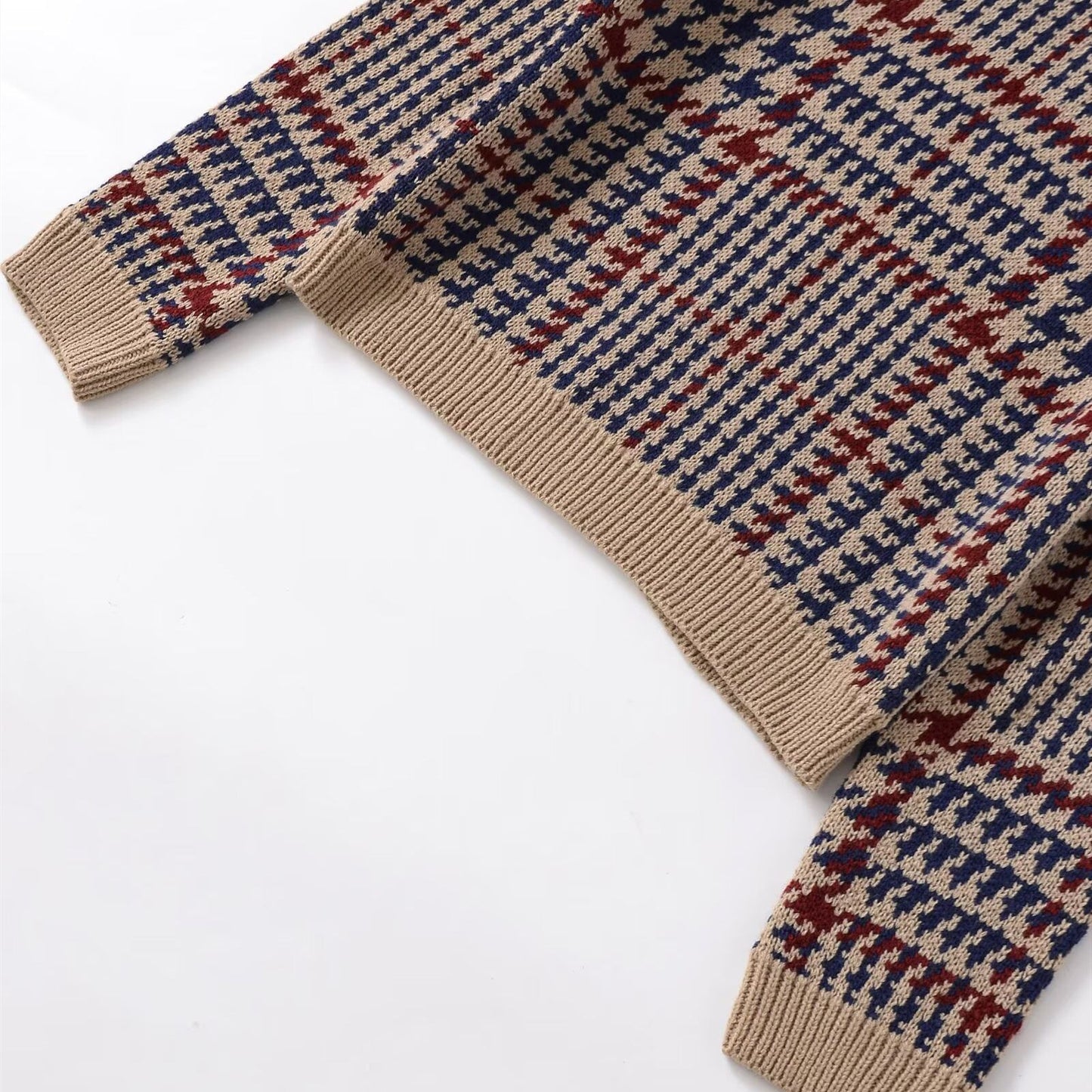 Long sleeved herringbone blend knit sweater