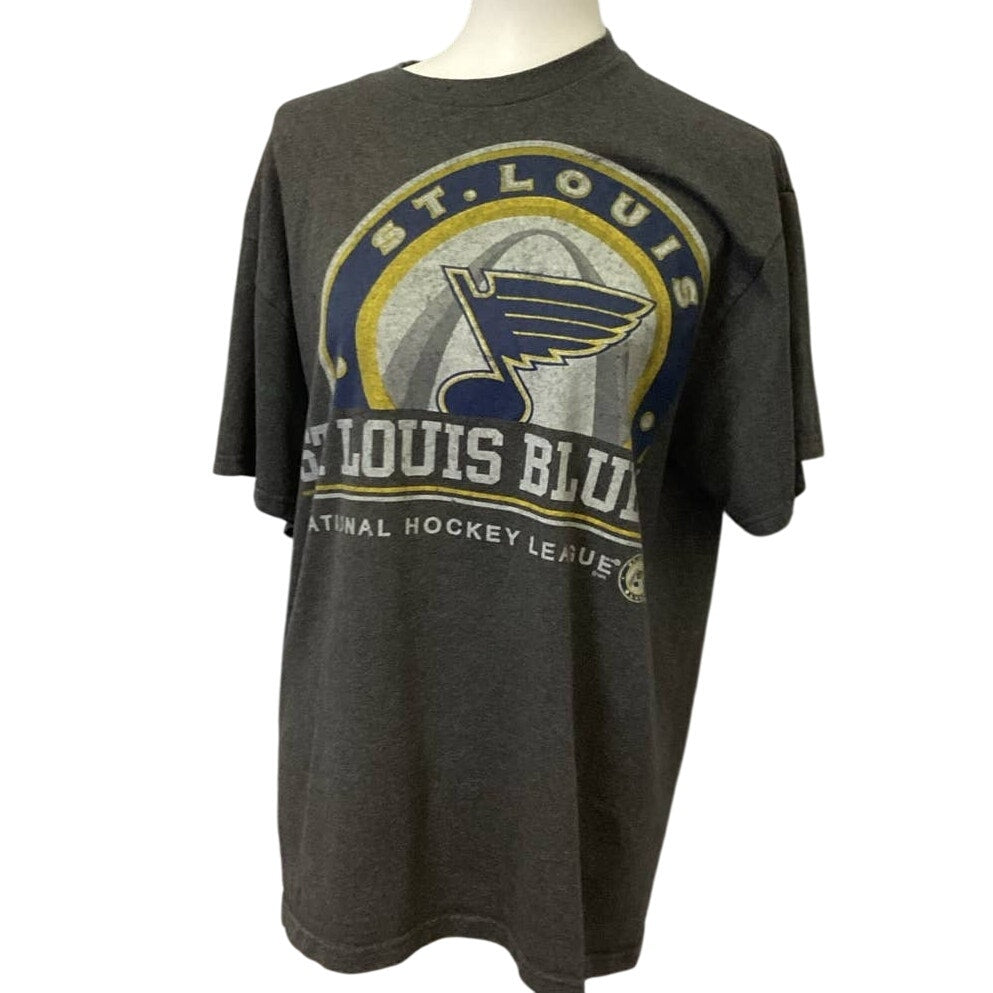 Majestic NHL Mens Large St Louis Blues Hockey Short Sleeve Crew Neck Tee Shirt