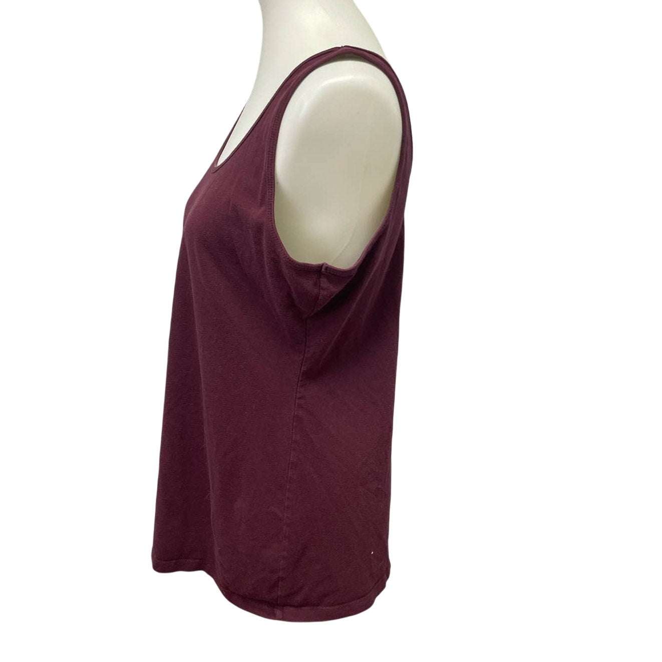 Lot of 3 Womens XL Nike Maurices Sleeveless Cotton Blend Tank Tops Shirts