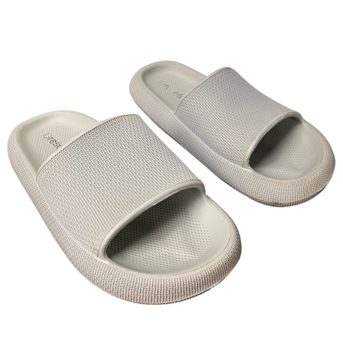 Mens Size 9.5 Gray Slide On Sandals Open Round Toe Thick Sole Shower Clog Shoes