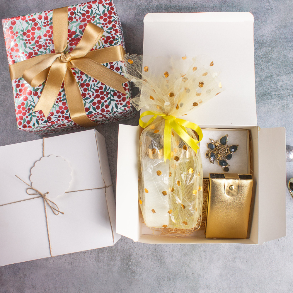 White Gift Box, Pack of 10/20-3