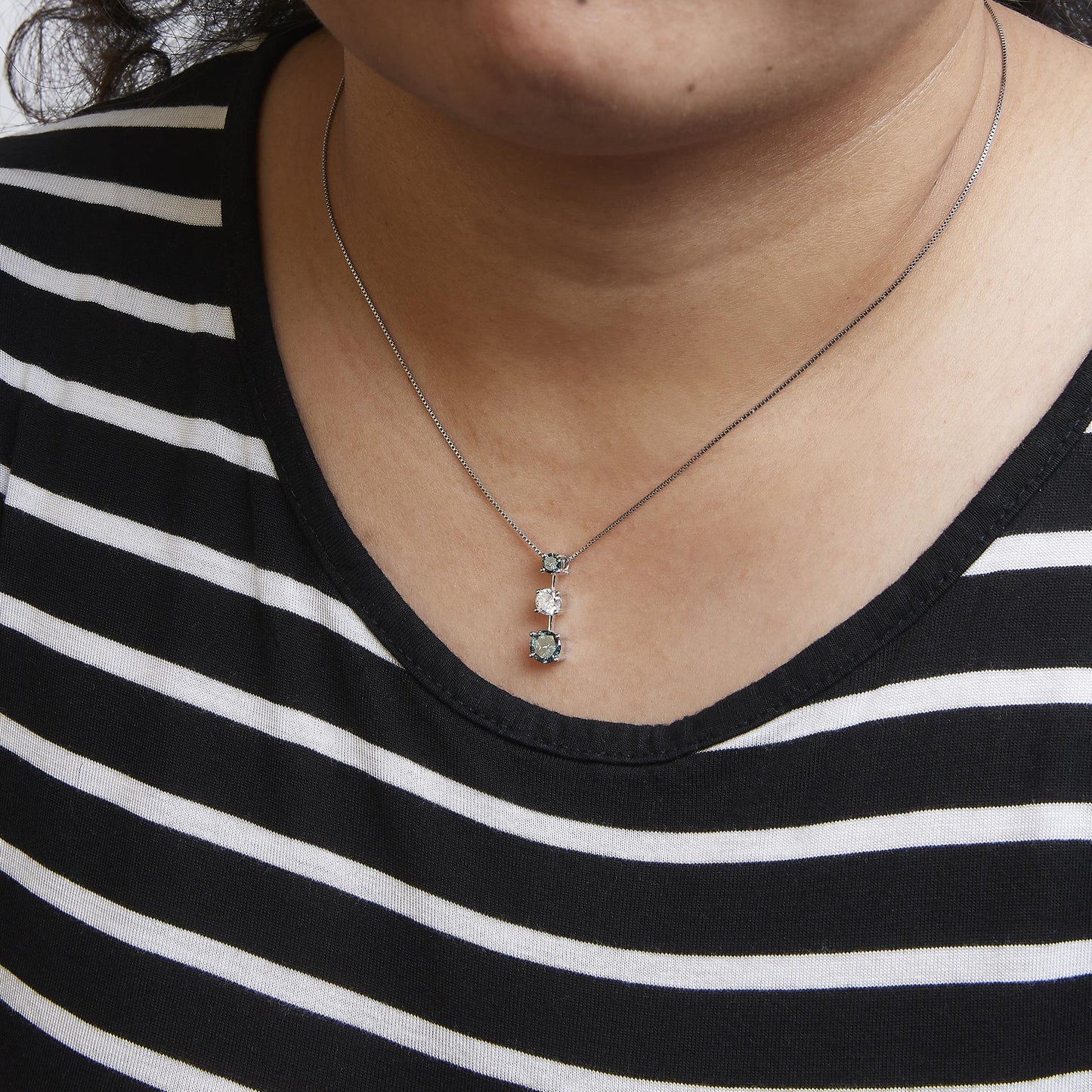 14K White Gold 1 1/2 Cttw Treated Blue and White Diamond 3-Stone 18" Pendant Necklace (Blue/H-I Color, I1-I2 Clarity)-2