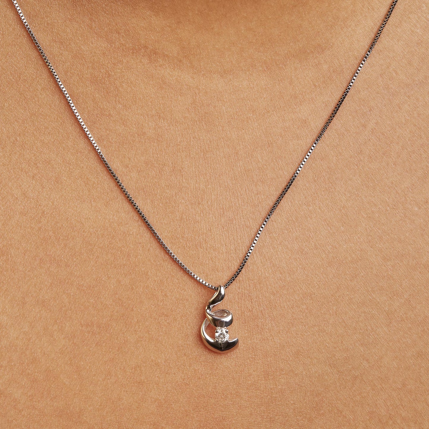 10K White Gold 1/10 Cttw Diamond Solitaire Spiral 18" Pendant Necklace (I-J Color, I2-I3 Clarity)-2