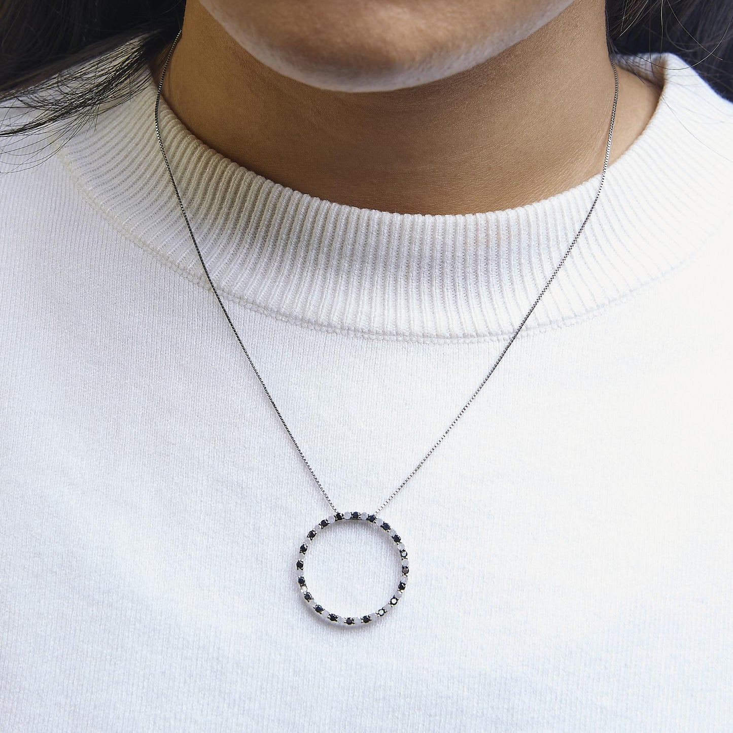 .925 Sterling Silver 1.0 Cttw Alternating Black and White Diamond Open Hoop Circle Pendant Necklace - 18" Inches