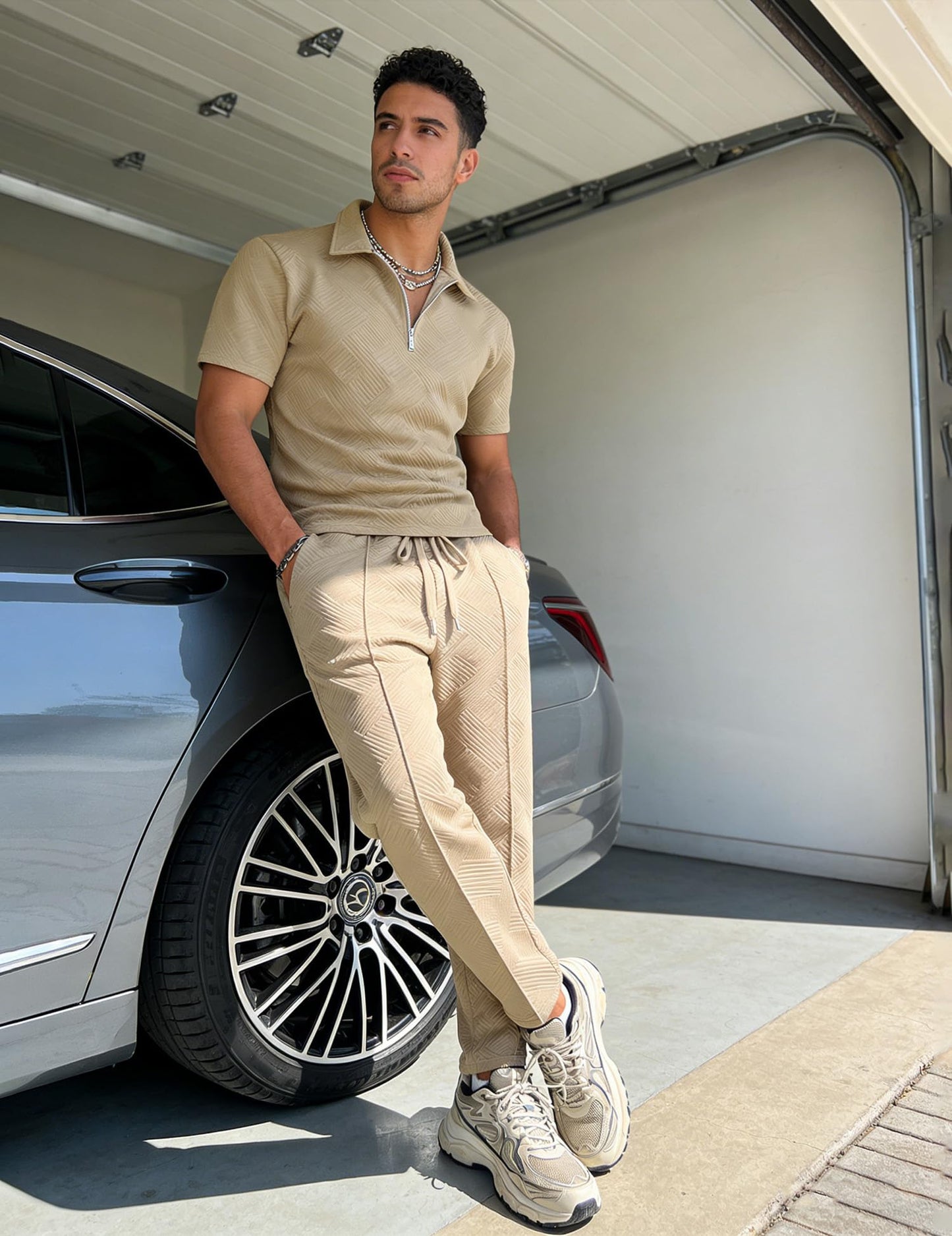 UOUA Mens Sweat Suits Set Tracksuit 2 Piece Outfits Short Sleeve Casual Sweatshirt & Loose Jogging Pants