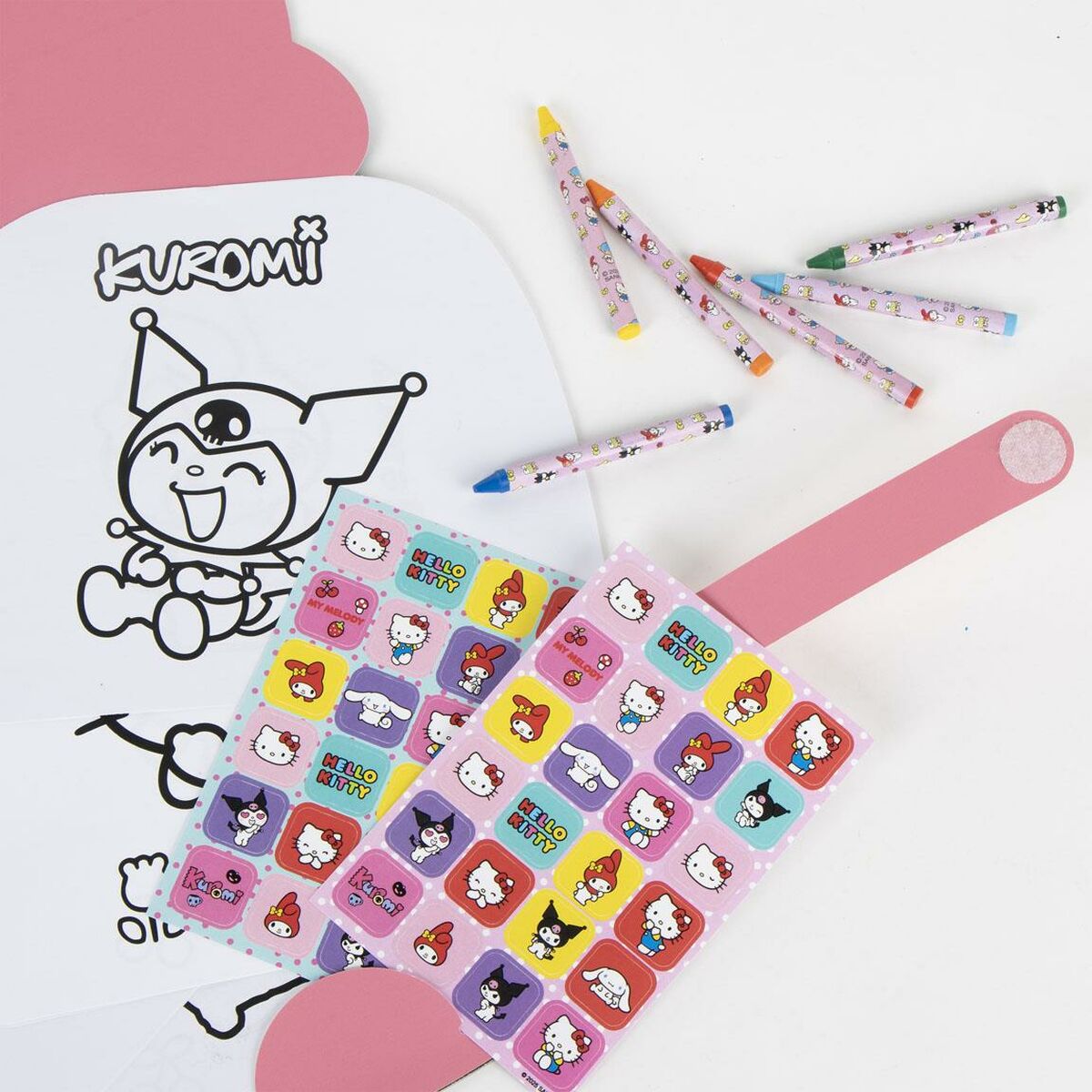 Pictures to colour in Hello Kitty-4