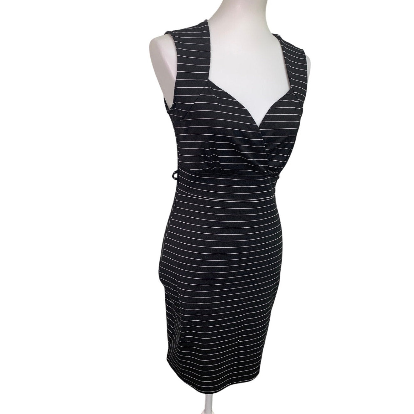 Dots Womens Medium Pin Striped Sweetheart Neckline Bodycon Dress w New Belt