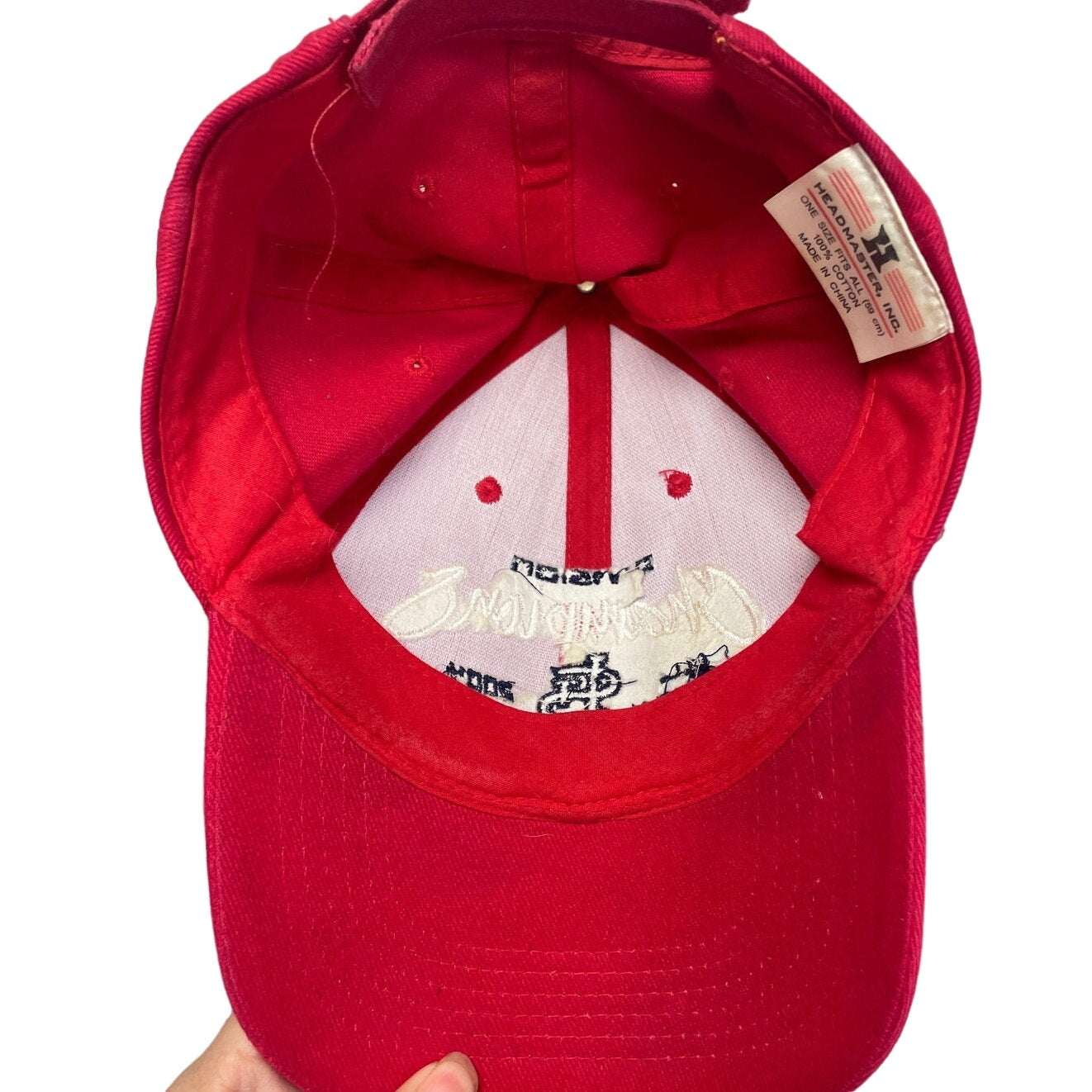 Vintage 2004 St Louis Cardinals NL Central Division Champs Mens Hook & Loop Hat