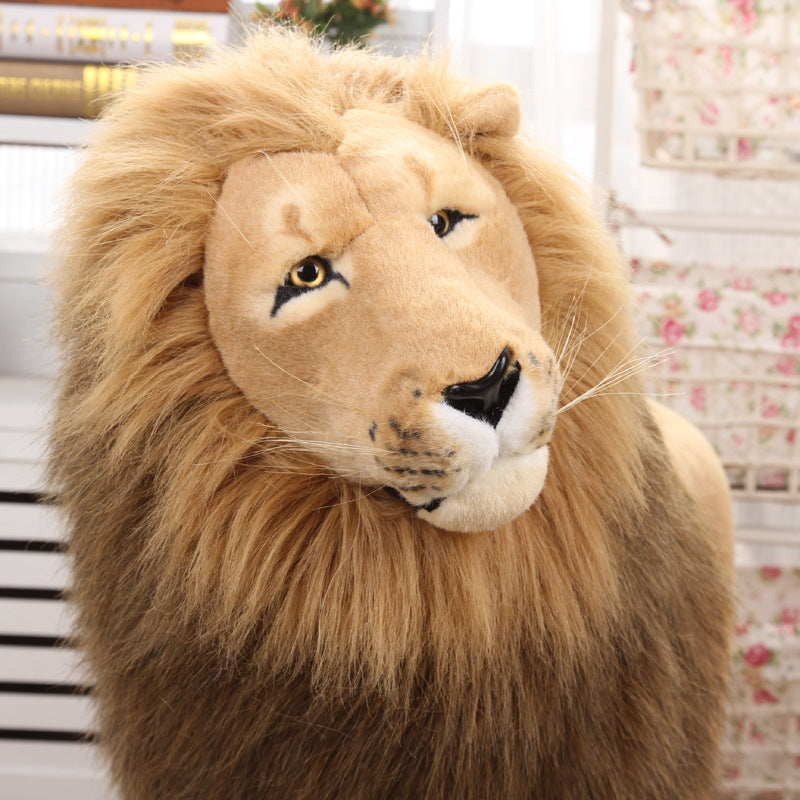 Standing lion simulation static animal model