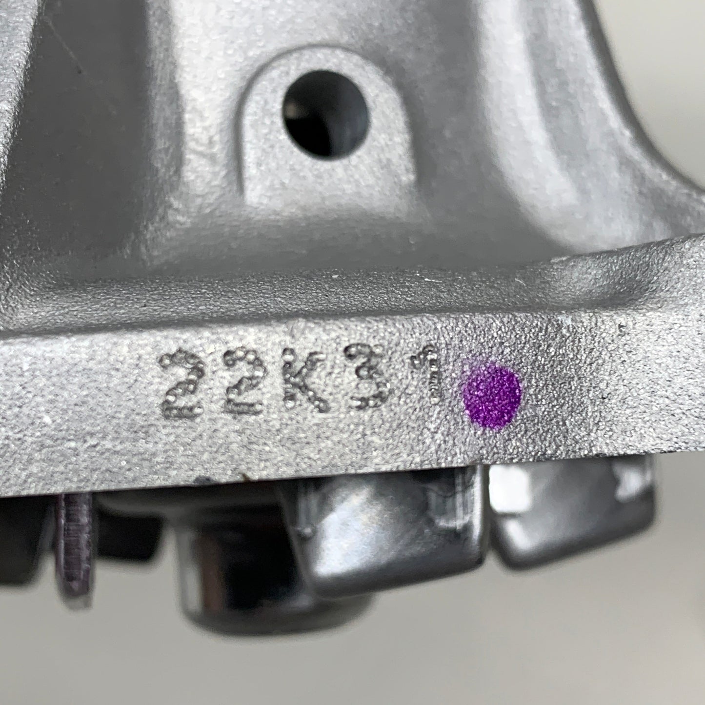 GMB Engine Water Pump for Suzuki/Pontiac/Geo/Chevrolet Vehicles 187412 165-1150