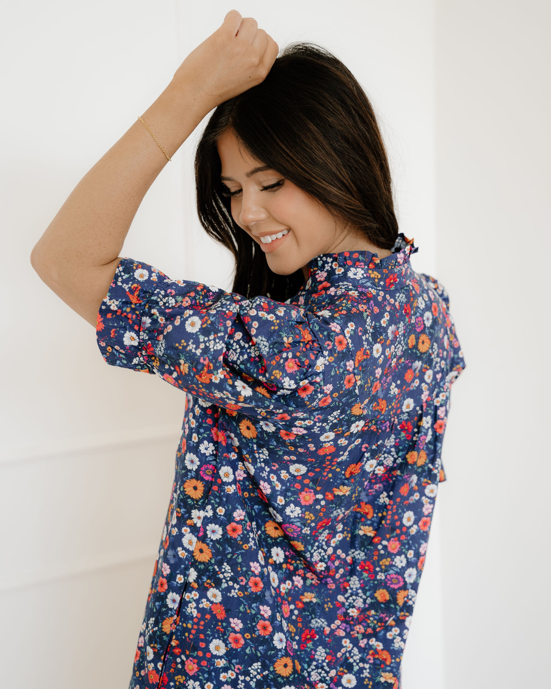 Serena Wild Daisy Floral Split Neck Short Puff Sleeve Mini Dress