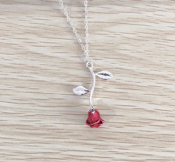 Creative red rose pendant necklace for girlfriend Valentine's Day gift