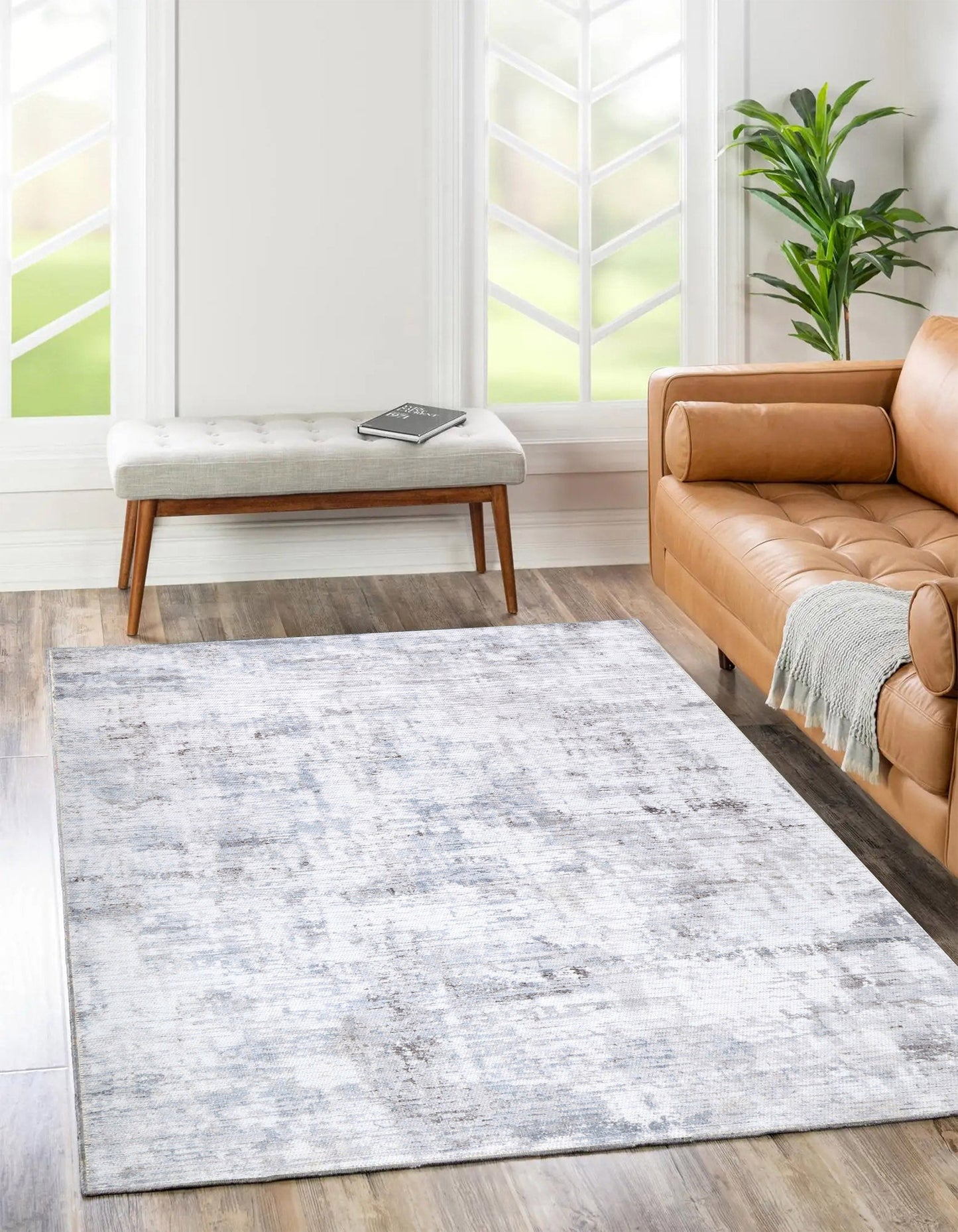 Abstract Evalina in Grey Rug-3