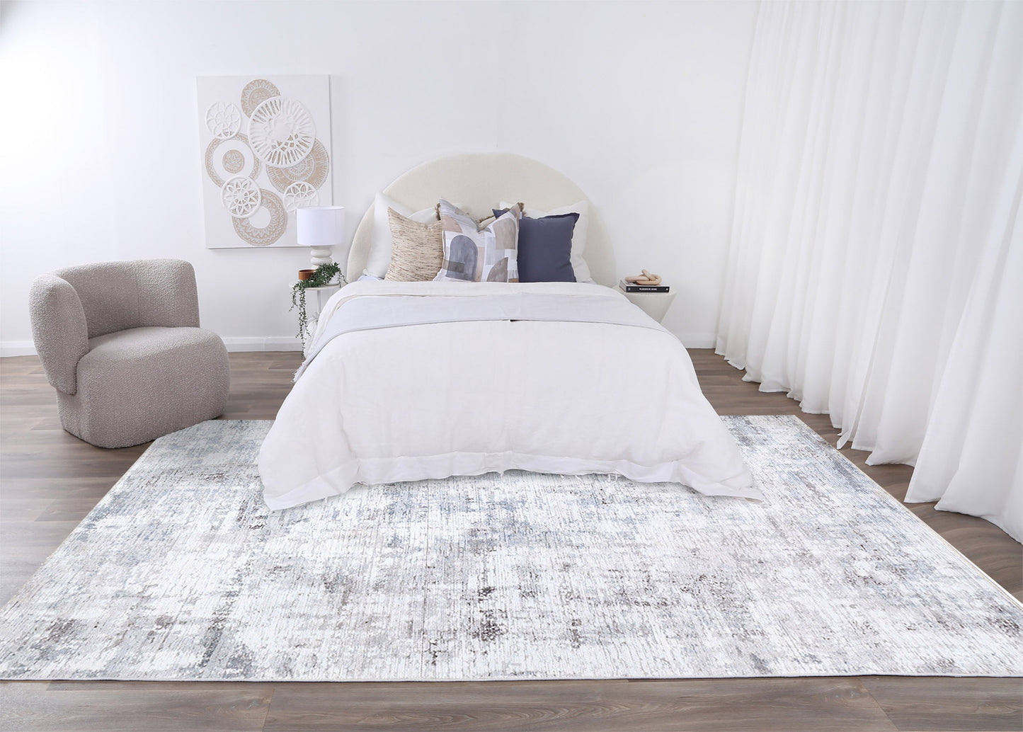 Abstract Evalina in Grey Rug-4