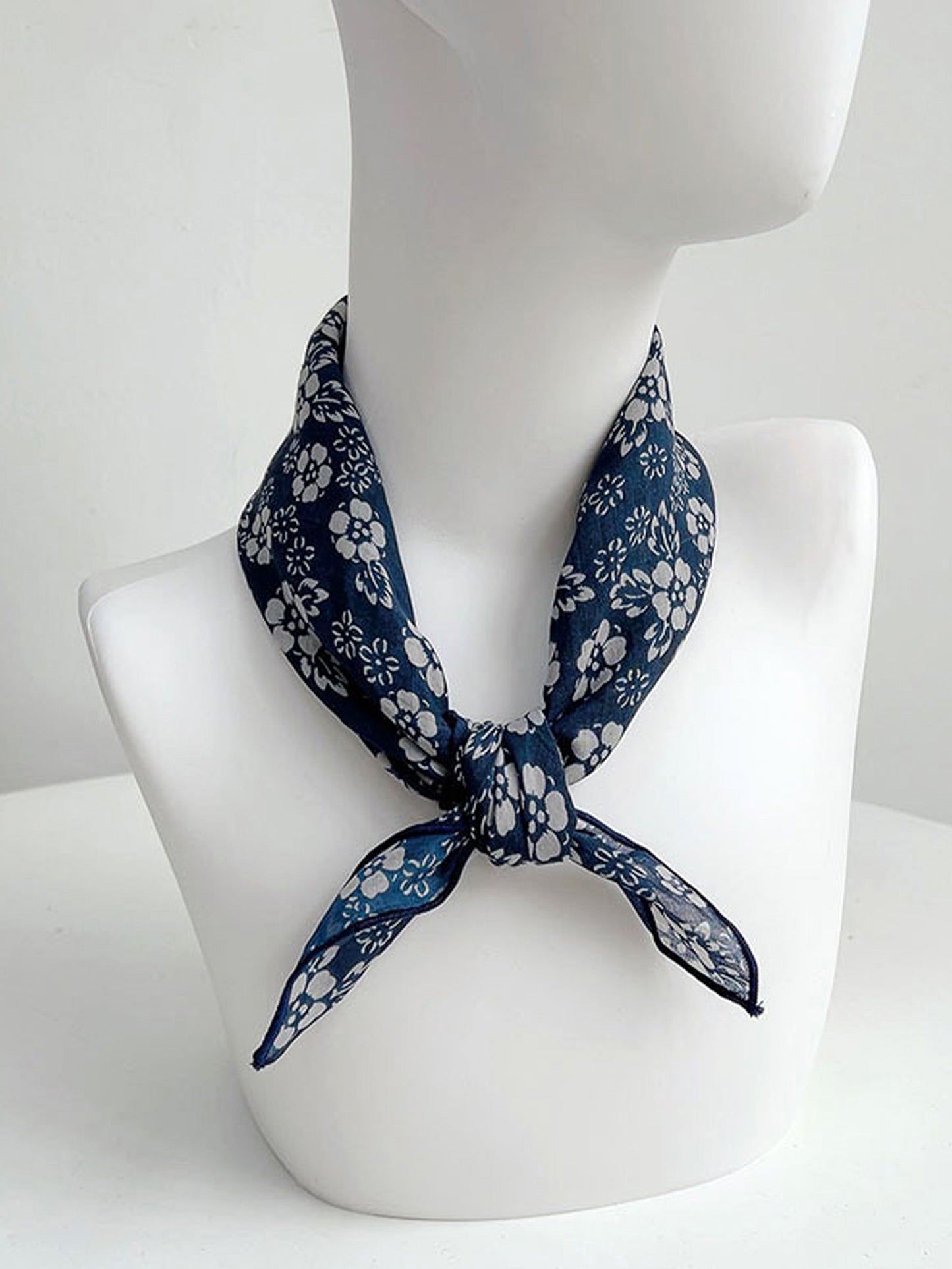 Ramie Vintage Print Handkerchief