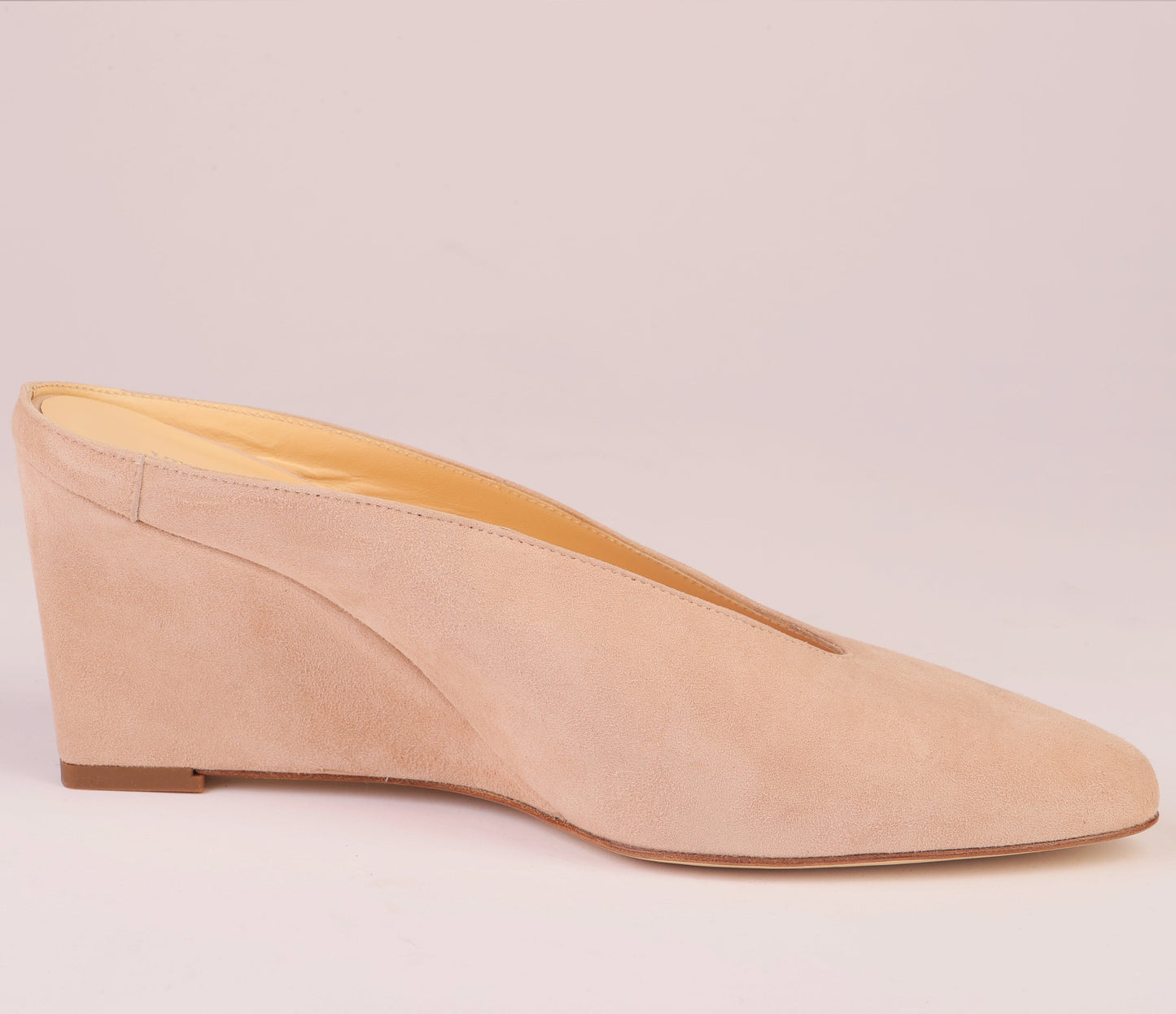 ÉTOILE WEDGE – Powder Suede Mule