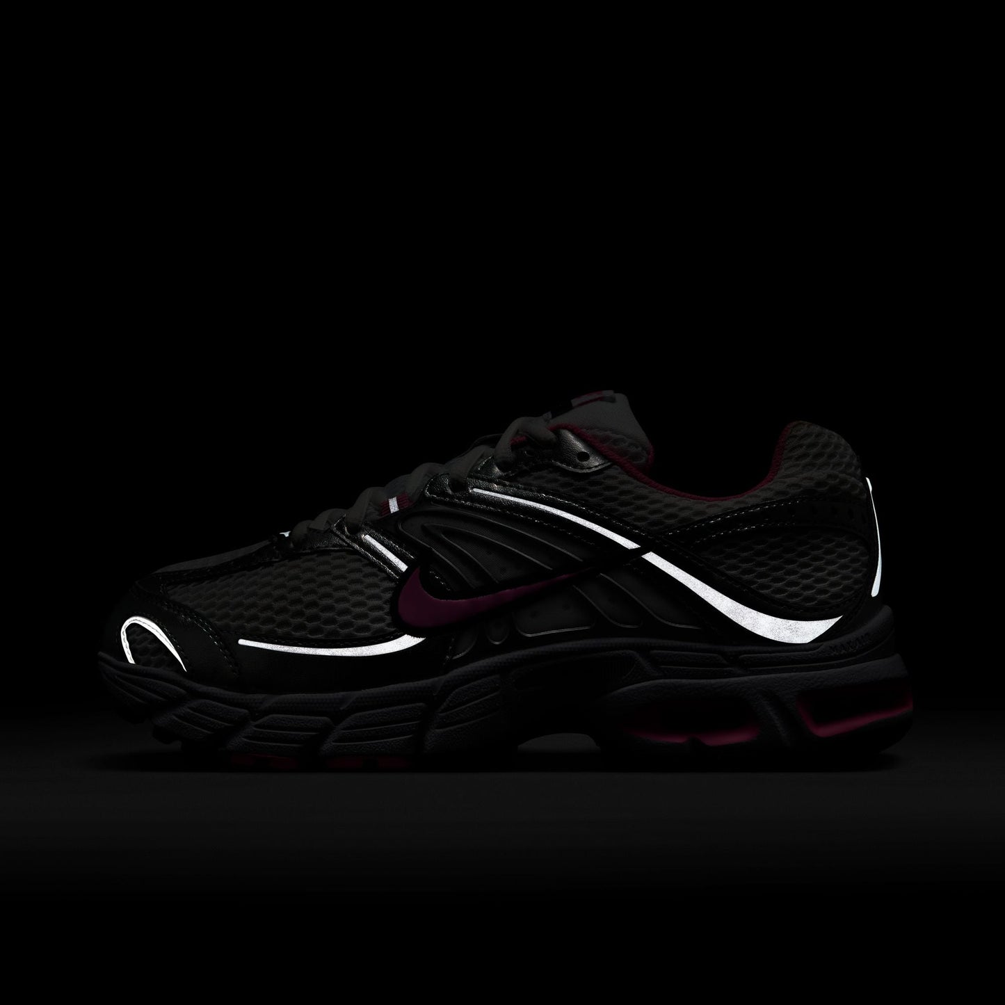 Nike Womens Air Max Moto 2K - White/Pink Spell