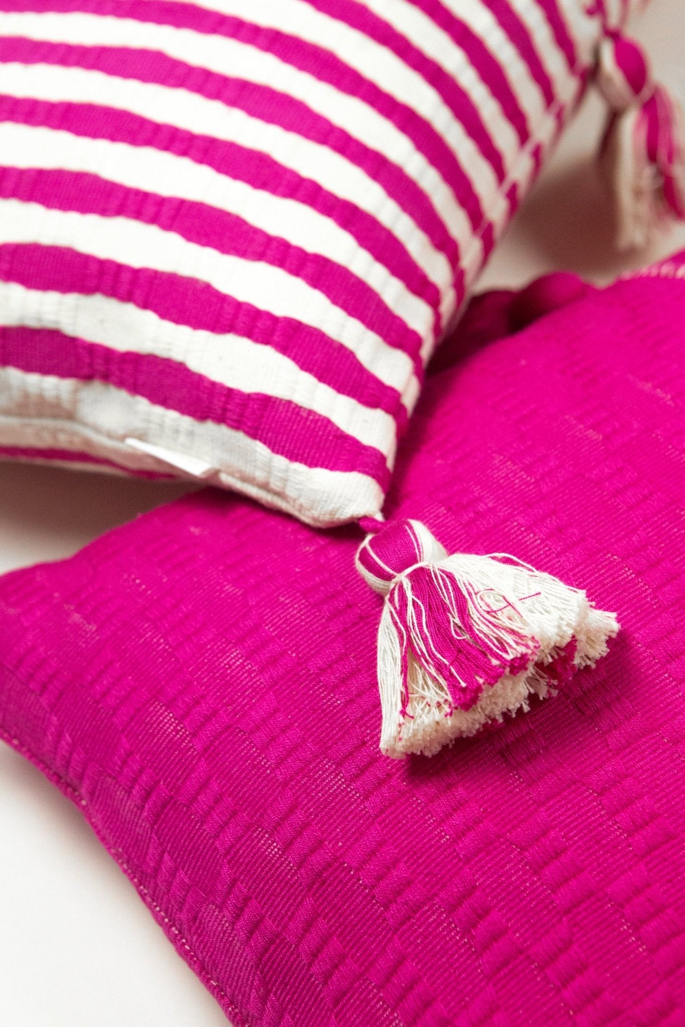 Antigua Pillow - Medium Blue / Fuchsia