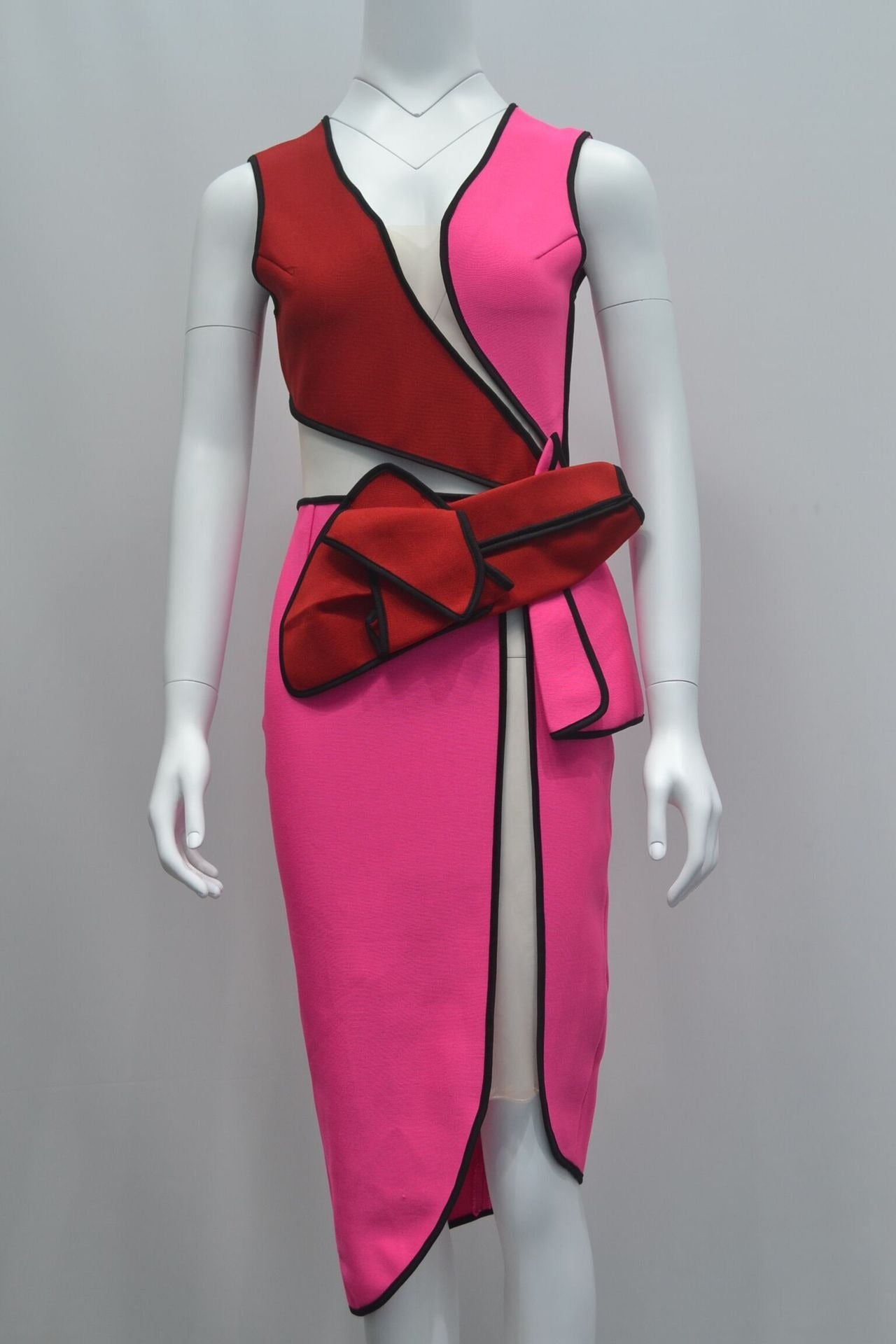 Elegant and sexy color blocking sleeveless hollowed out irregular patchwork bandage dress dress