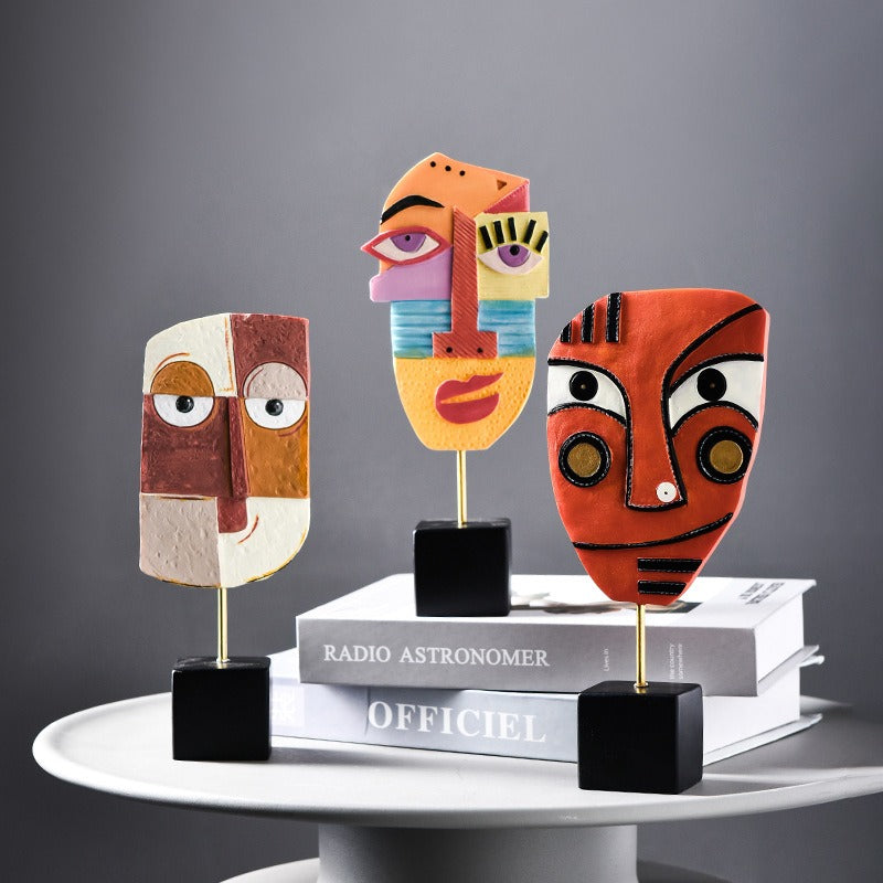 INS wind resin crafts creative living room wine cabinet decoration wholesale abstract facial art ornaments