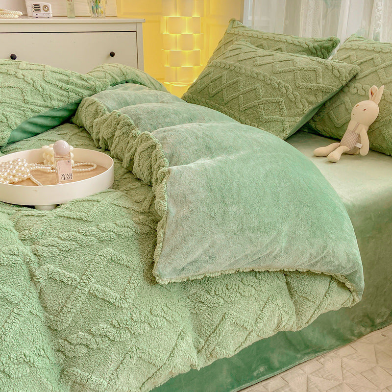 Winter Flannel 4-Piece Bedding Set, Thick Warm Milk Velvet Coral Fleece Duvet Cover, Student Dormitory 3-Piece Set for Wholesale