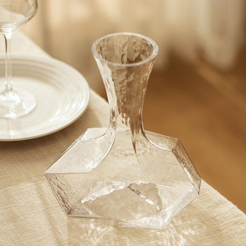 Wine Decanter Cube Diamond Breathable Rapid Wine Bottle for Home Luxury High-End Glass Red Wine Aerator