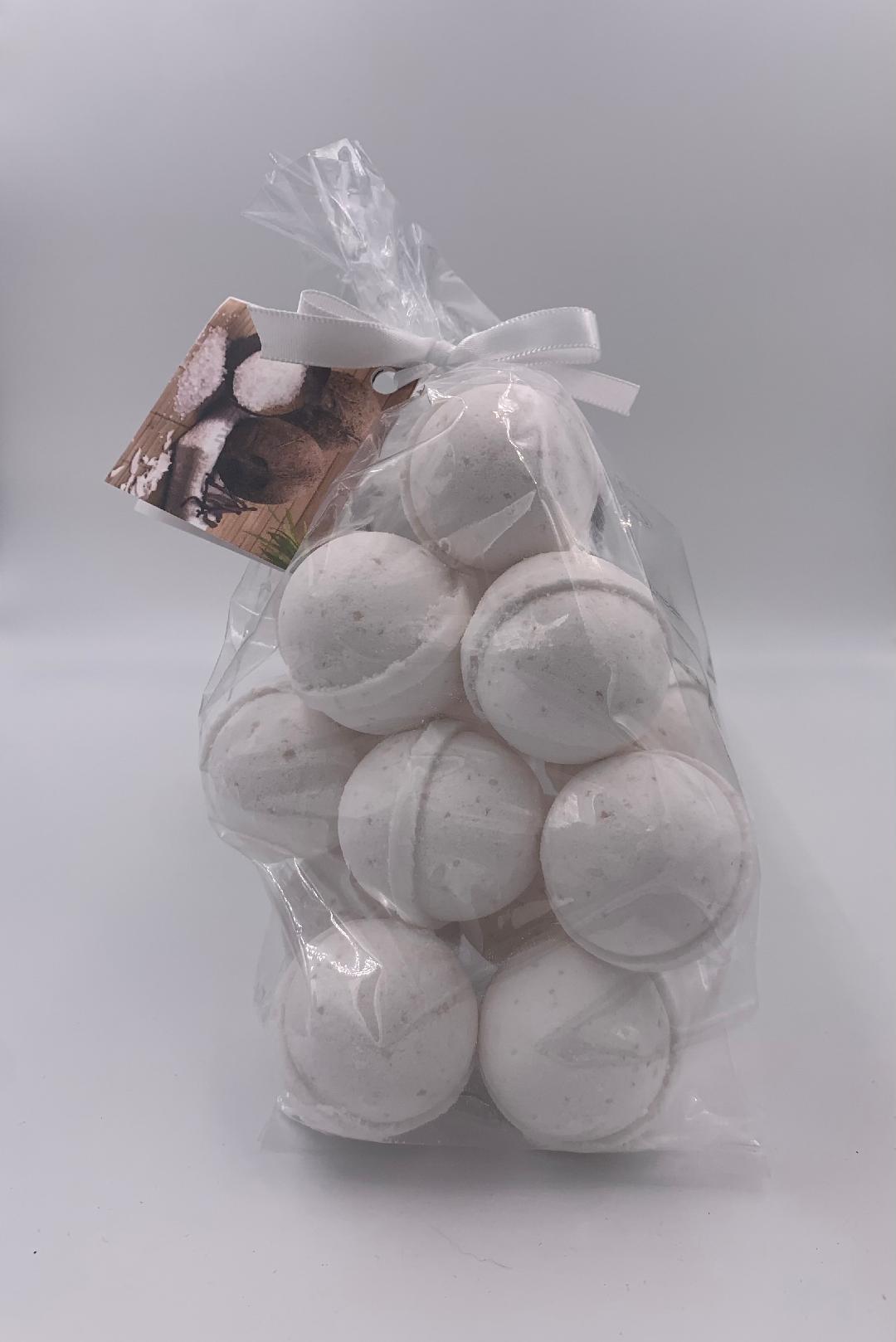 14 bath bombs 1 oz each (Coconut Vanilla) great for dry skin, ultra-moisturizing