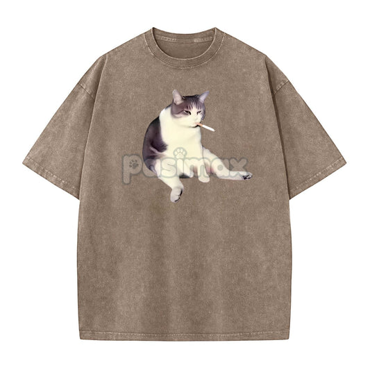 'Cat Smoke' Funny Animal Graphic Tee – Unisex Streetwear Cotton Comfort Shirt, Menswear Womenswear Cool Cat Tee