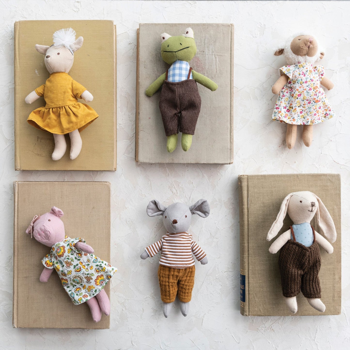Dressed Plush Animal Friends | 6 Styles