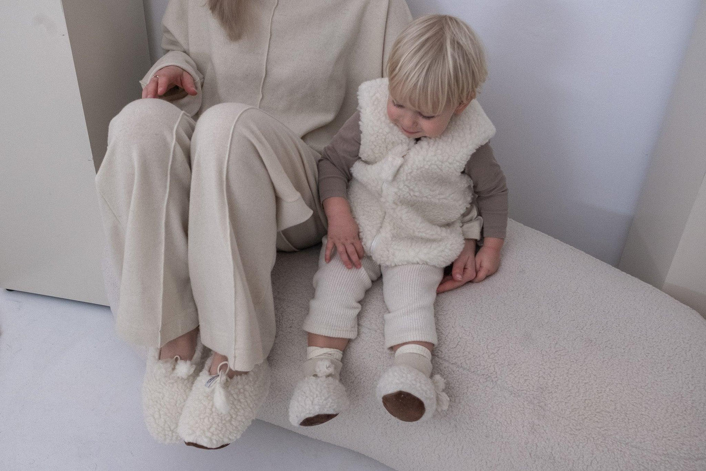 “Mama & Me” Woolen Teddy Slipper Gift Set-1