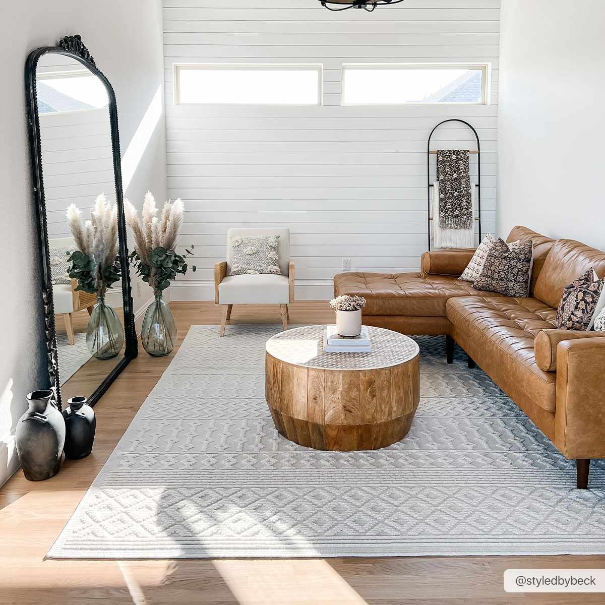 Drago White Washable Area Rug-5