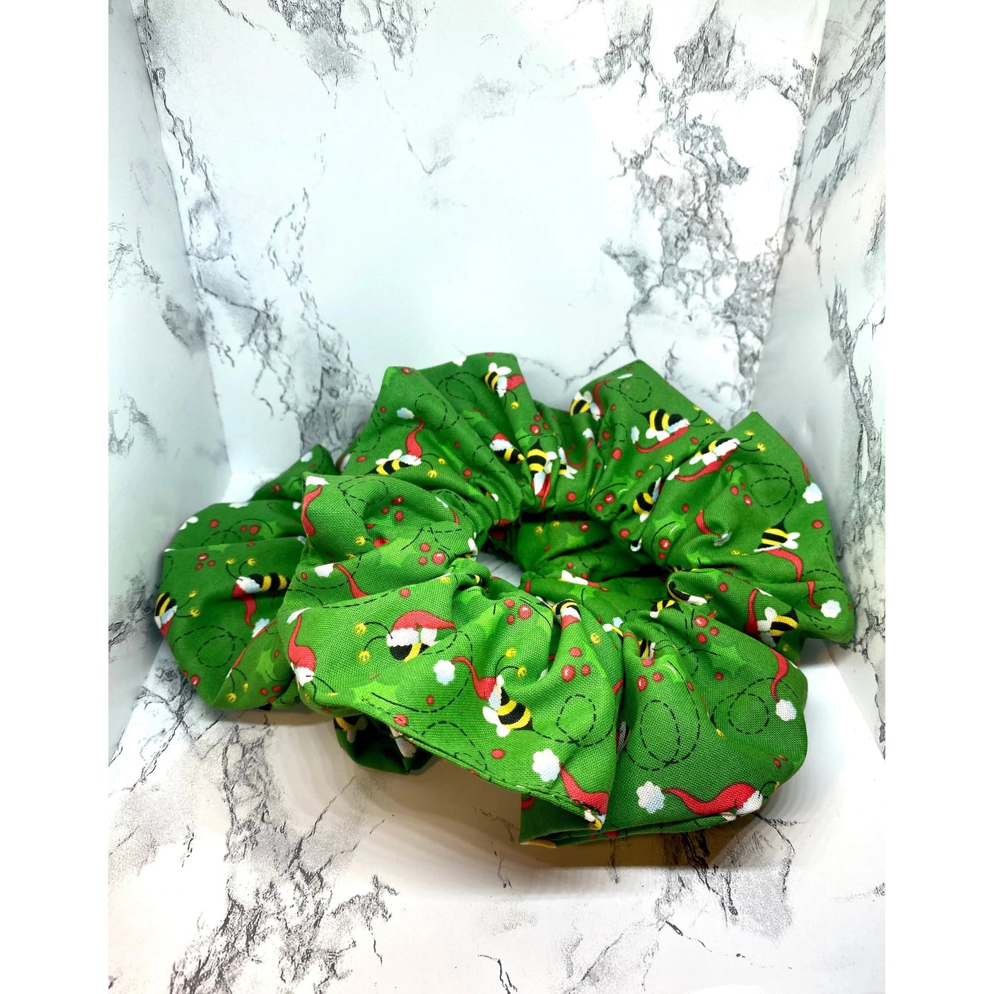 Christmas Bee Scrunchie