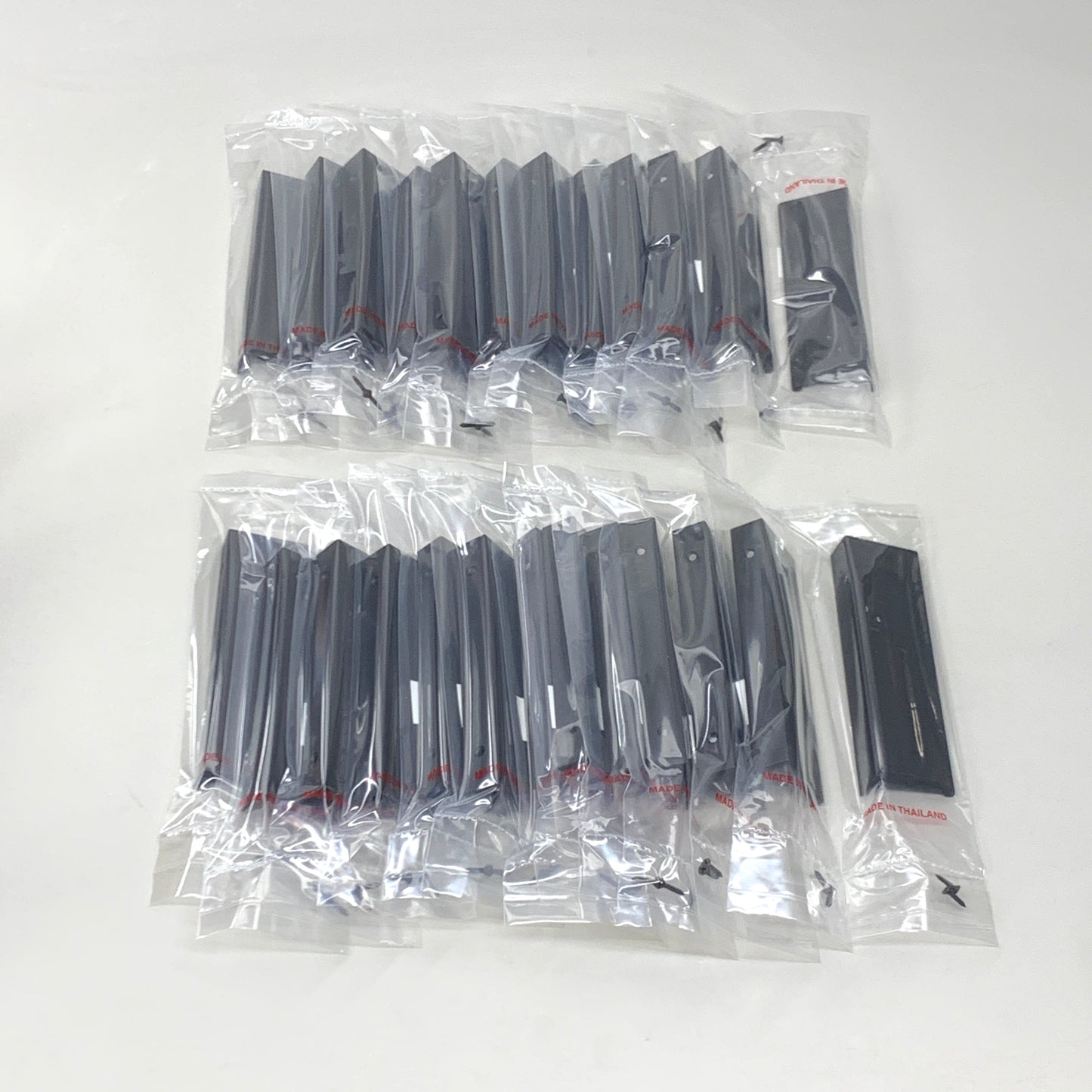 BERENSON (25 PACK) Bravo 112mm CC Satin Black Edge Pull Aluminum 1064-4055-P