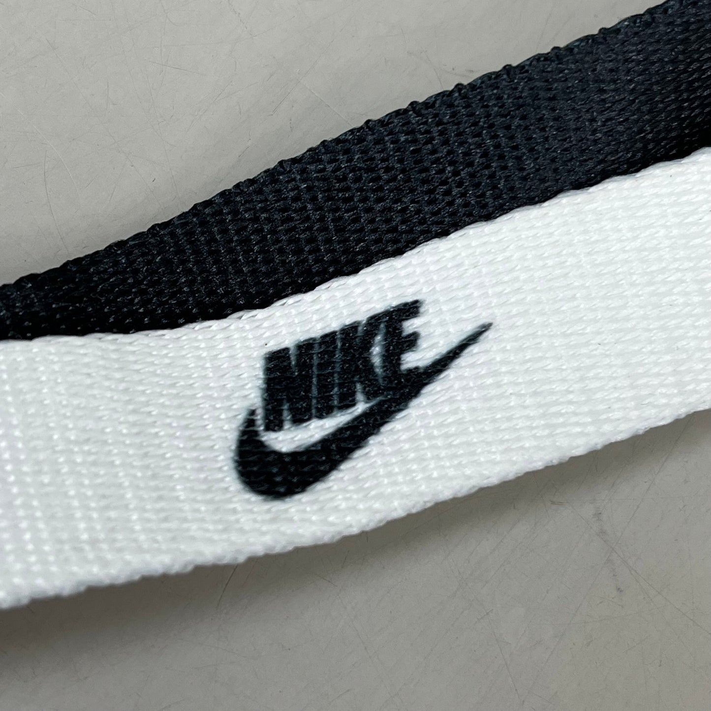 NIKE (2 PACK) Unisex Breakaway Lanyard 19" x 1" Black & White 89371