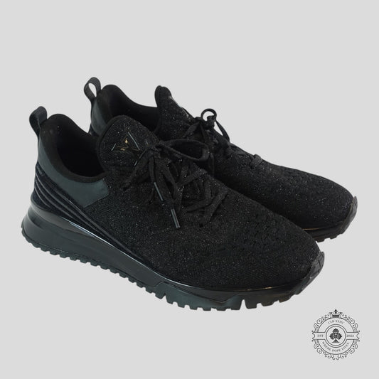 Louis Vuitton V.N.R Sneakers in Black