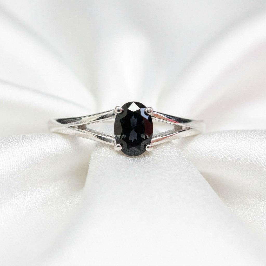 "Eternity" Oval Cremation Ring 6x4mm