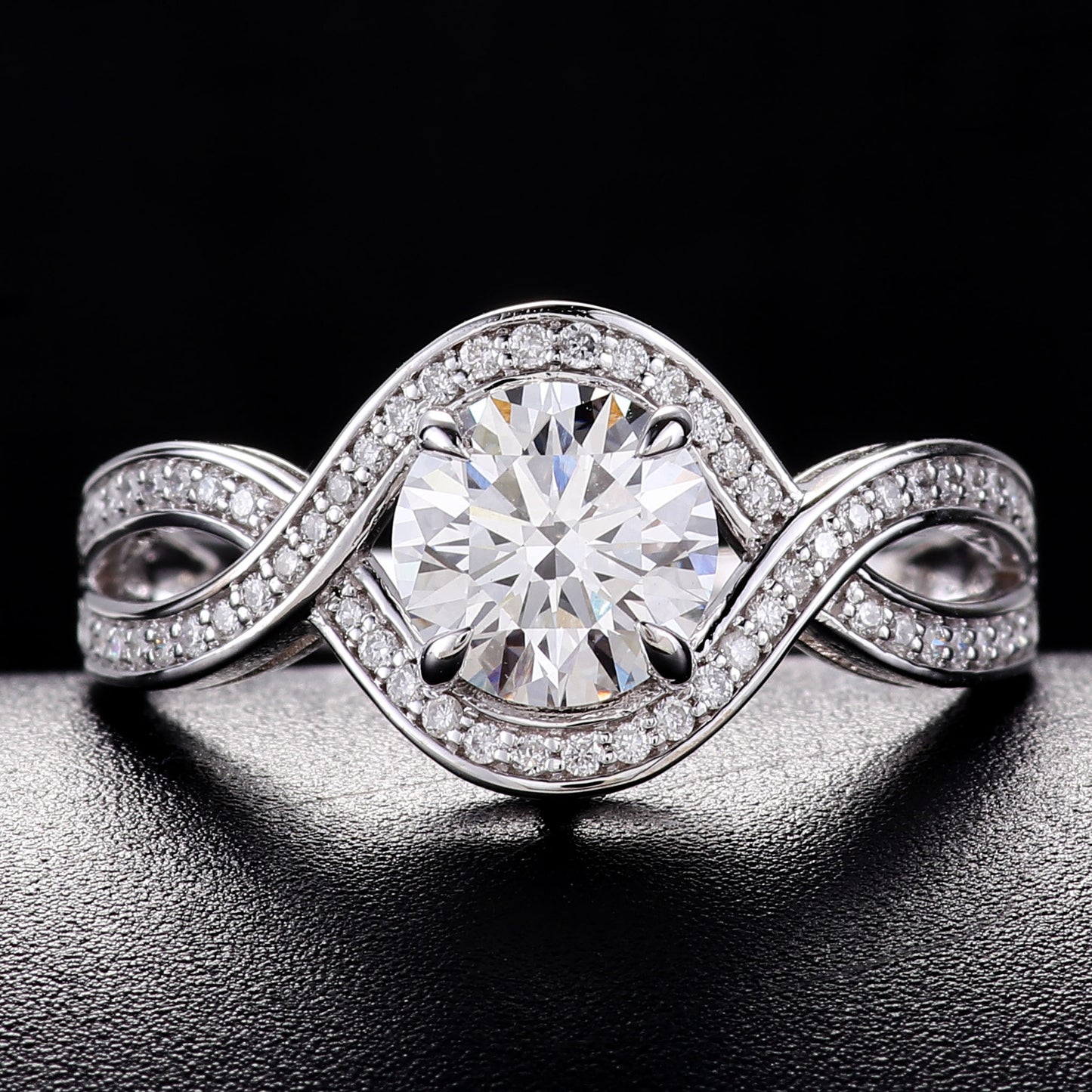 Gekweekte diamantring, elegante diamantverlowingsring, nie-aanslag 18K goud laboratoriumgekweekte diamantring
