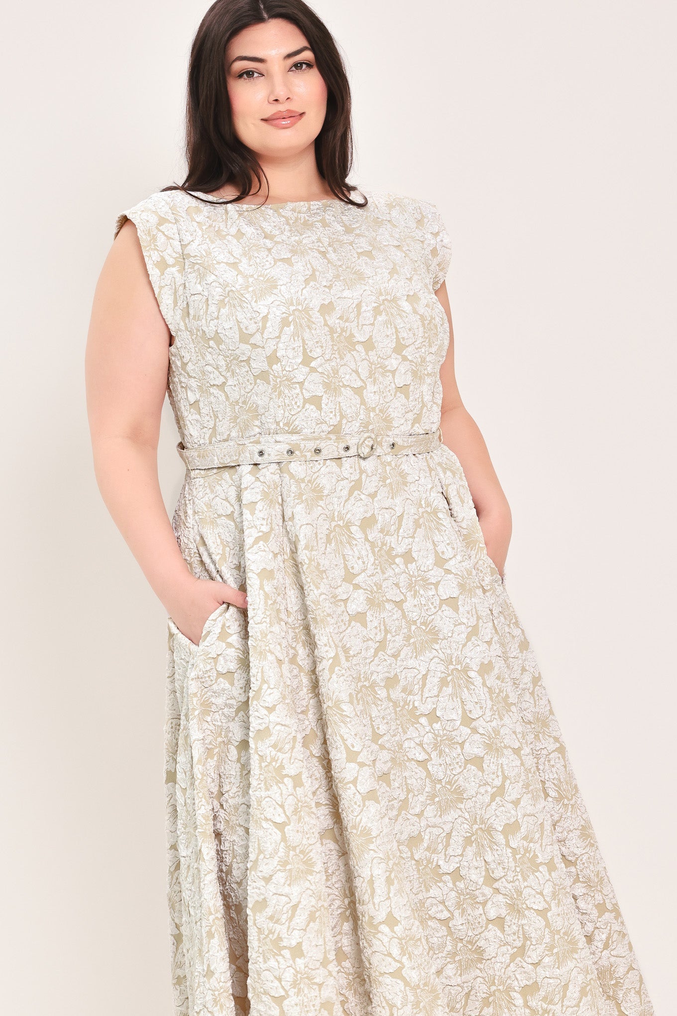 [PREORDER] STATEMENT IN IVORY WOVEN MIDI DRESS