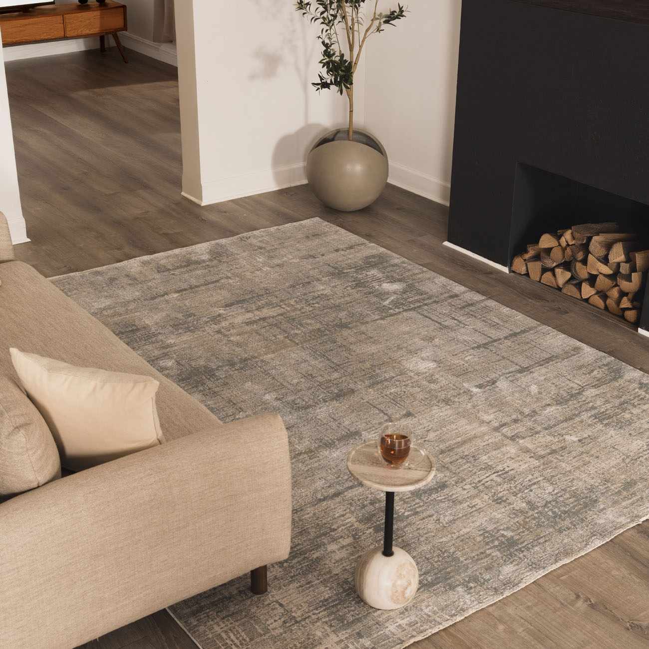 Fallin Gray Abstract Striped Luxe Rug-1