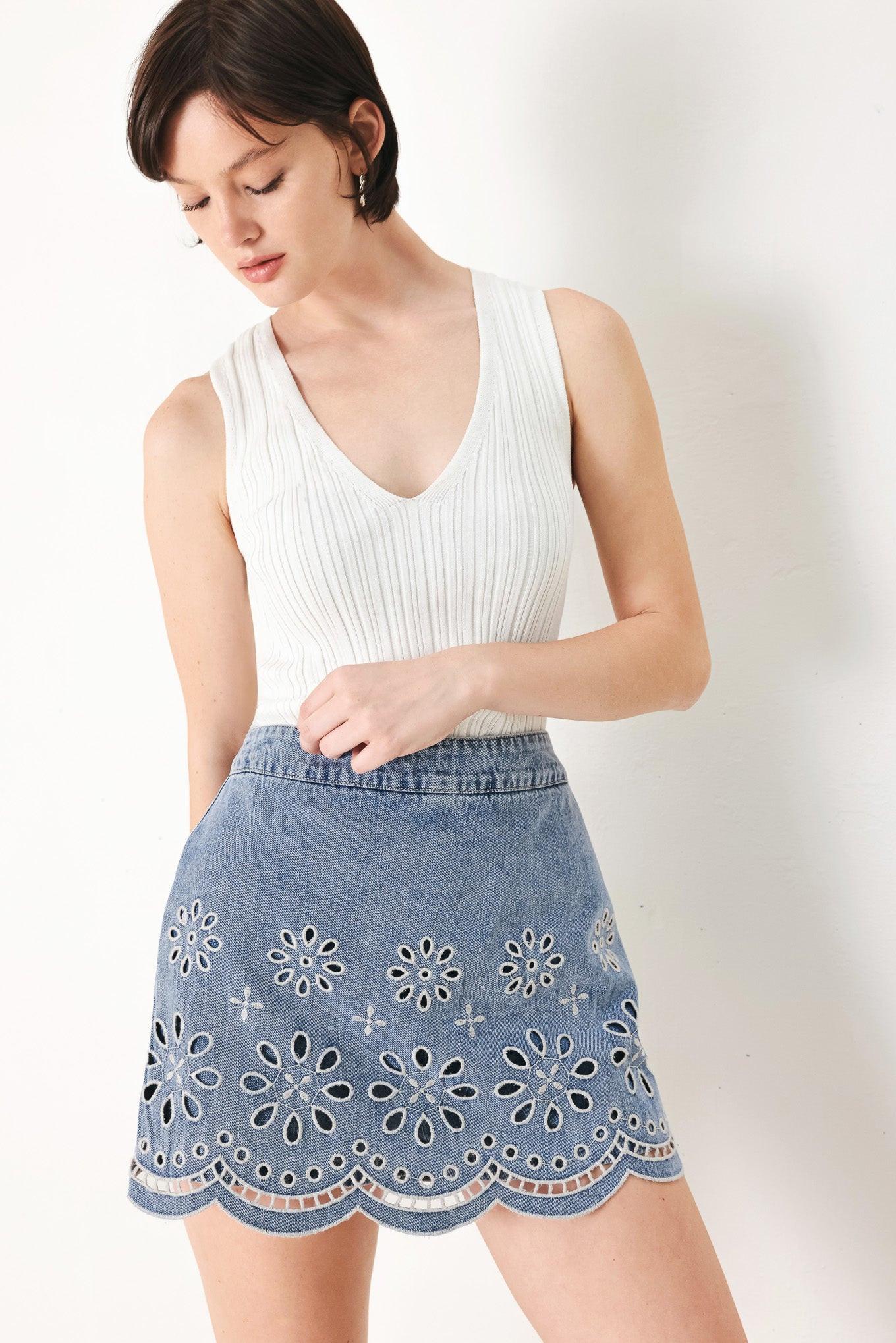 [PREORDER] FLORAL LOVE DENIM SKORT