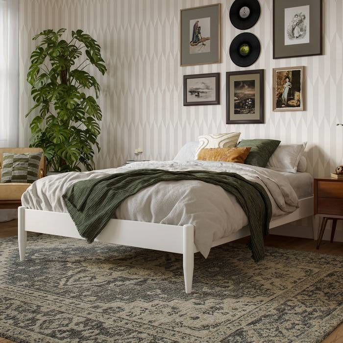 Full Size Solid Hardwood Victorian Style White Platform Bed-1