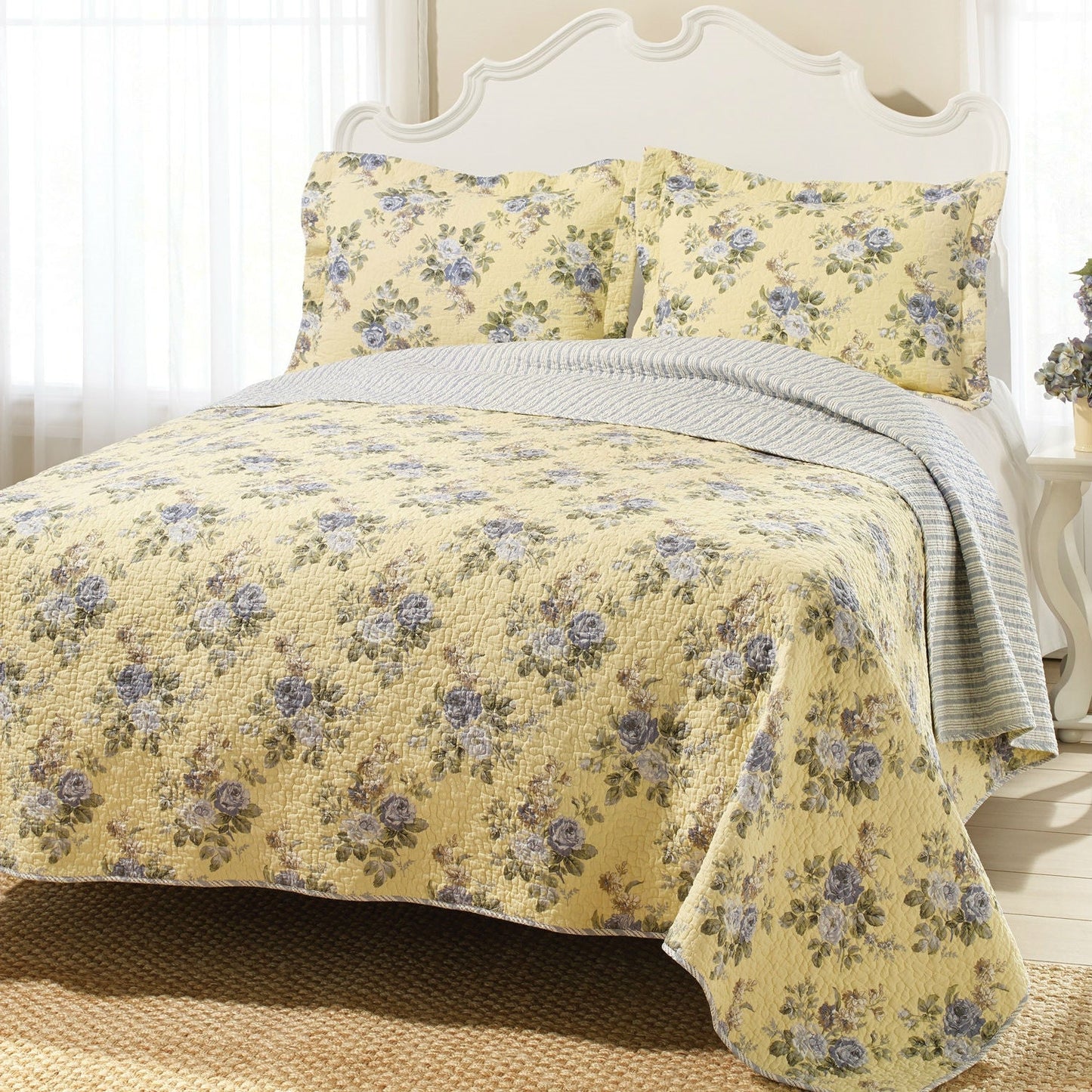 Full / Queen Yellow Blue Floral Lightweight Coverlet Set-0