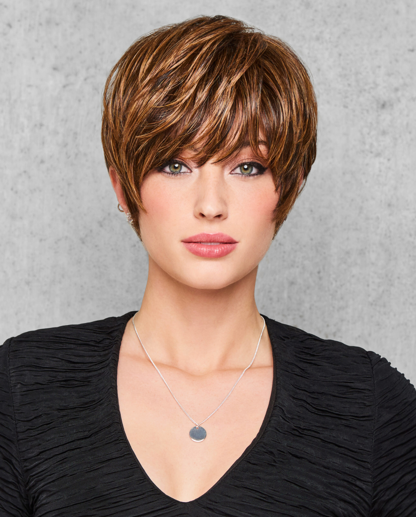 Hairdo Feather Cut Wig R3025S+ Glazed Cinnamon